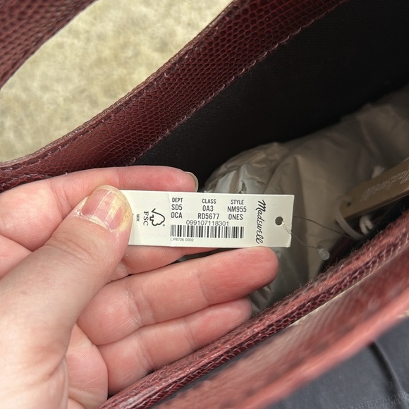 Madewell The Toggle Crossbody Bag - Picture 8 of 9